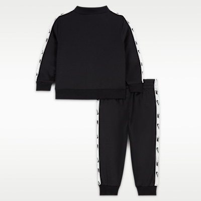 FULL+ZIP+SET+WITH+LOGO+TAP.png
